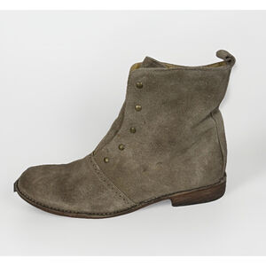 Bed Stu Bia Laceless Ankle Boot Suede Size 8 Womens Boho Chic Tan Stud Accents